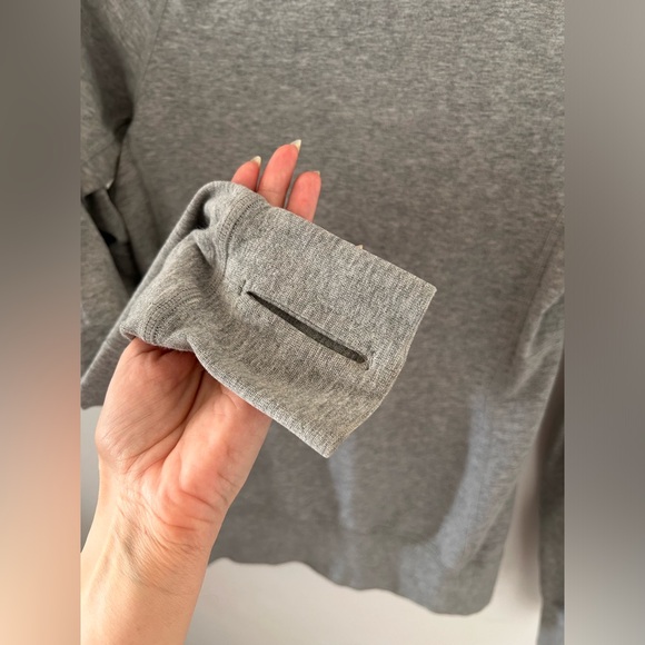 NIKE - Women’s Dri-Fit Grey Zip-Up in Extra Small - Picture 10 of 16